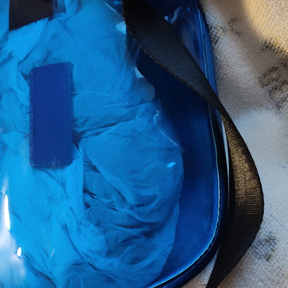 Blue Shoulder Bag with Elegant Design and Versatile Style - Picture 2 of 2
